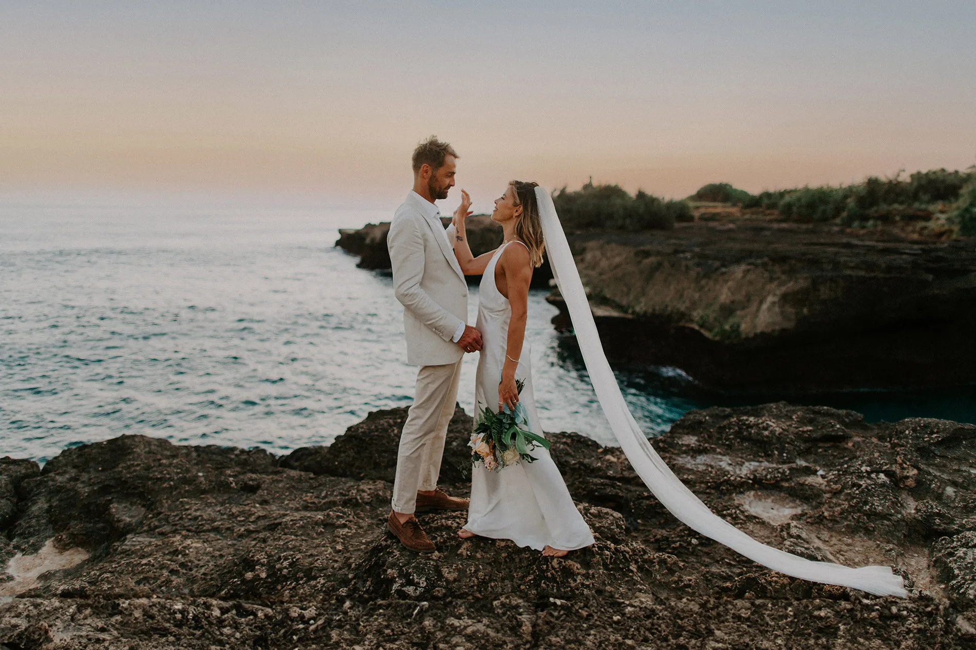 sandybaylembongan-baliweddingphotographers-bestbaliweddingphoto-lembonganwedding-baliphotography-37